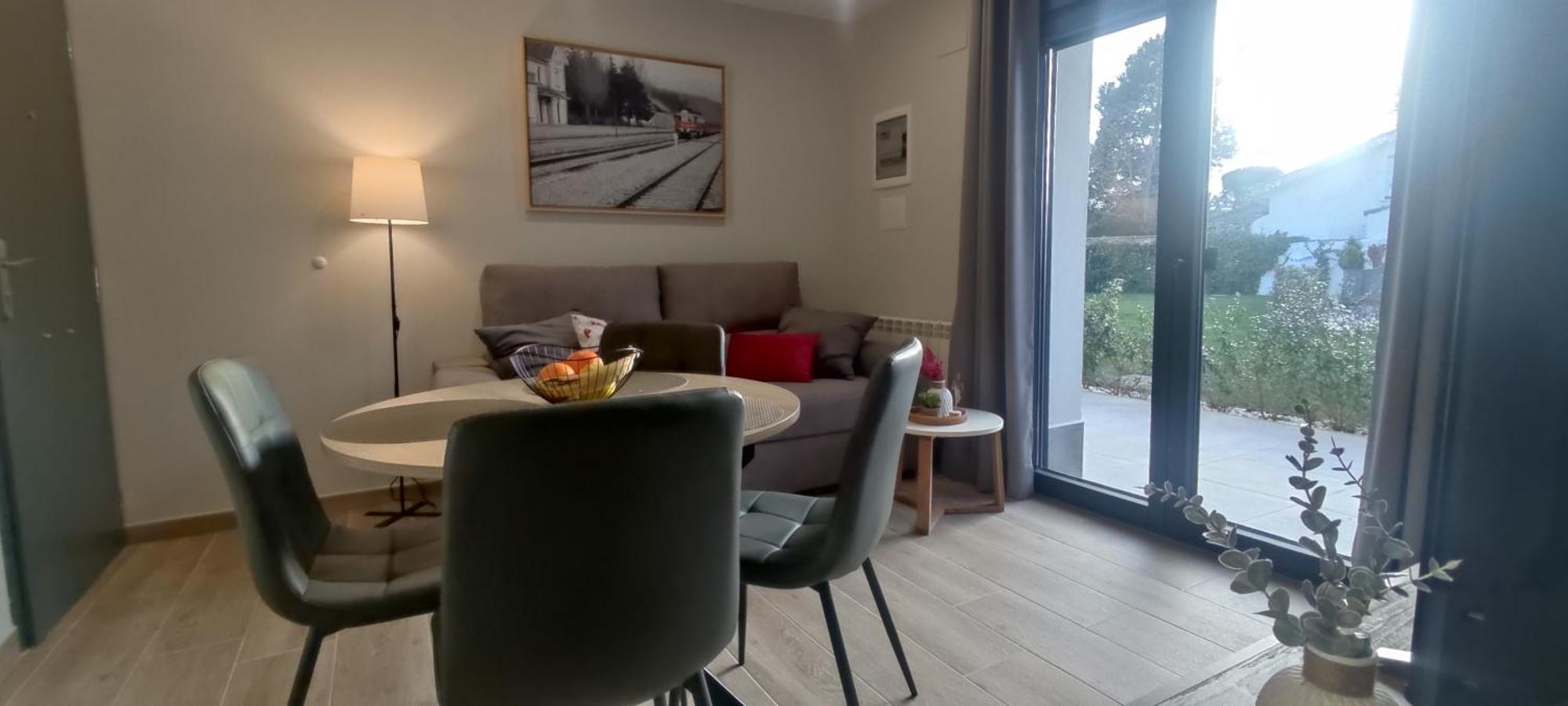 Rincones De Riaza Solo Adultos Guest House Exterior foto
